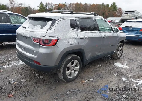 2018 Jeep Compass Latitude 4X4 из США, поврежденный, VIN 3C4NJDBB6JT457022